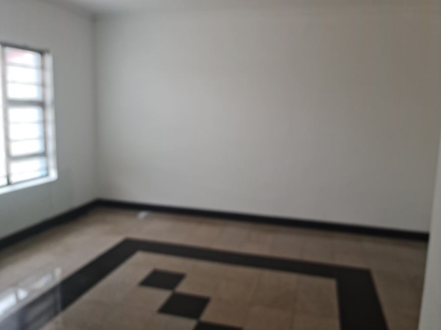 To Let Commercial Property for Rent in George Park Western Cape